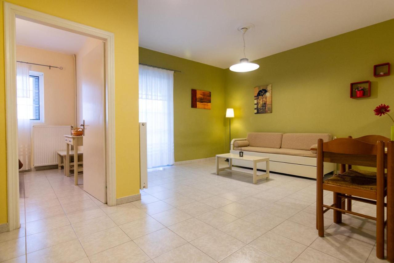 Elaionas Apart otel Leonídion Dış mekan fotoğraf