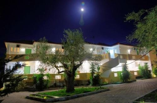 Elaionas Apart otel Leonídion Dış mekan fotoğraf